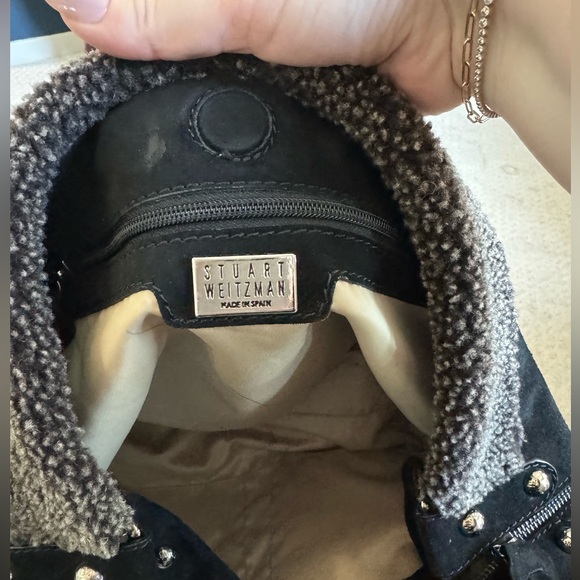 Stuart Weitzman black suede shoulder bag with sherpa - Picture 3 of 12